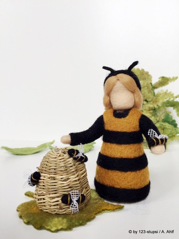 Blumenkind Biene - Bienenkorb - Jahreszeitentisch