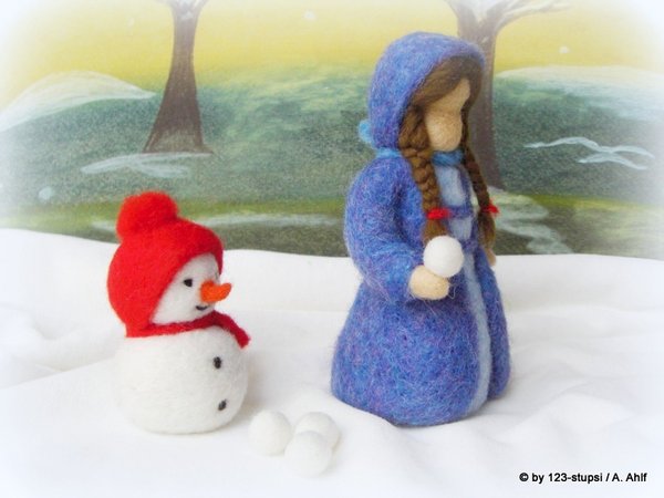 Winterkind mit Schneemann aus Wolle - Jahreszeitentisch (9008)