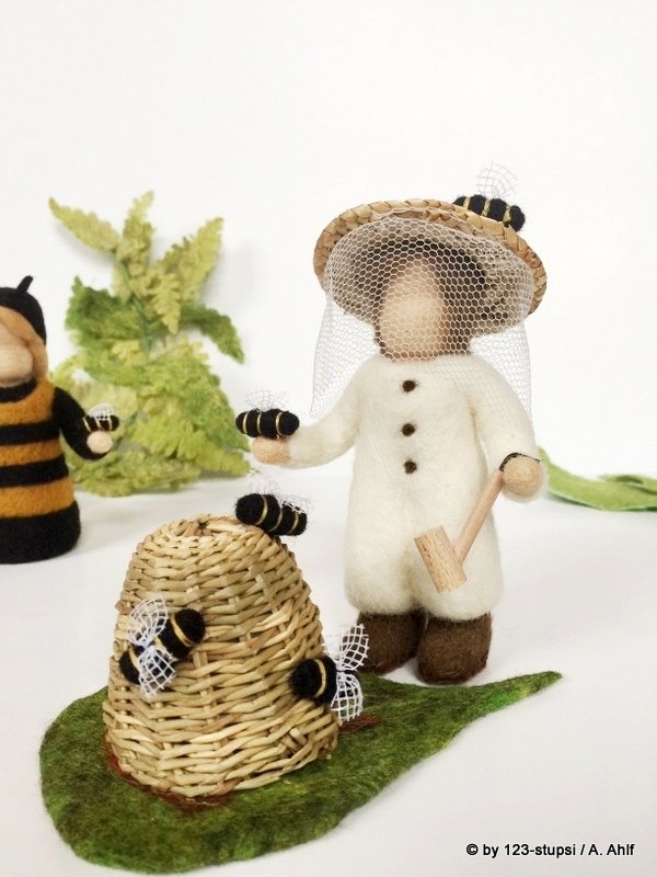 Imker & Blumenkind Biene mit Bienenkorb