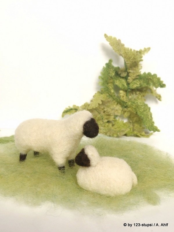 RESERVIERT:  5 x Schaf mit Lamm  - Jahreszeitentisch